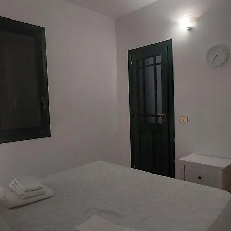 Con Giardino Sul Lungomare Hébergement de vacances *