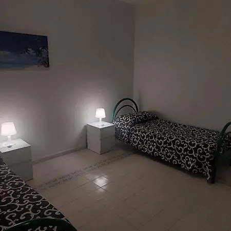 Con Giardino Sul Lungomare