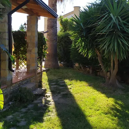 Con Giardino Sul Lungomare * Campofelice Di Roccella