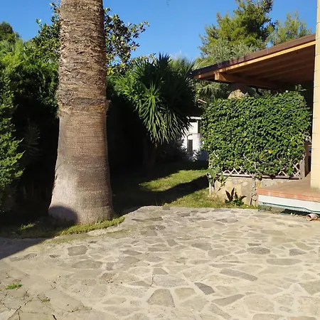 Con Giardino Sul Lungomare