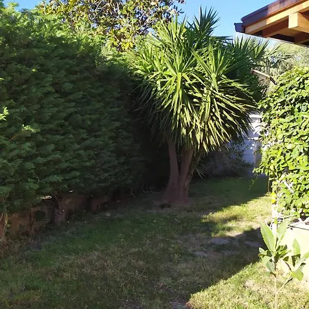 Con Giardino Sul Lungomare